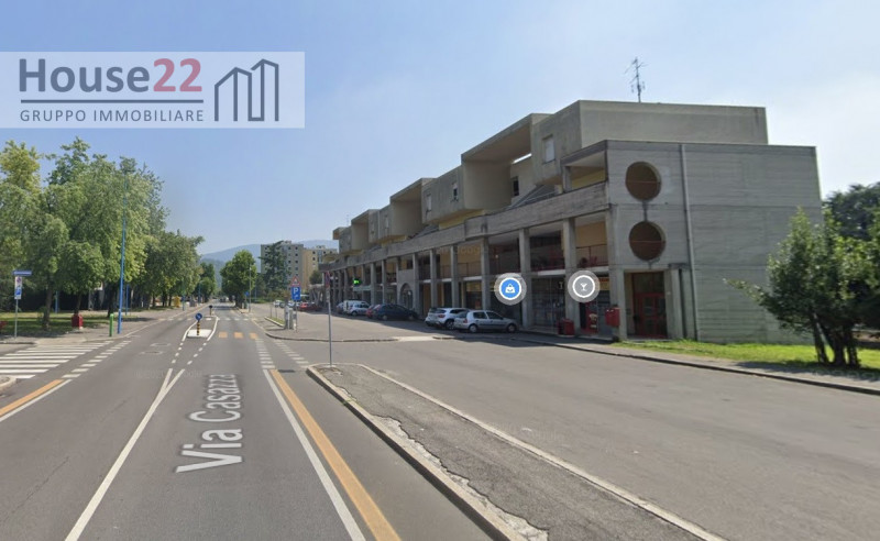 ZONA CASAZZA (Brescia). In zona commerciale comoda a tutti i servizi proponiamo NEGOZIO di Mq 55 ...