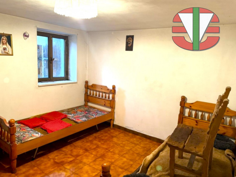 Scoprite questa affascinante bifamiliare situata nel comune di Lusiana Conco, precisamente nella ...