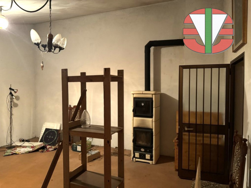 Scoprite questa affascinante bifamiliare situata nel comune di Lusiana Conco, precisamente nella ...