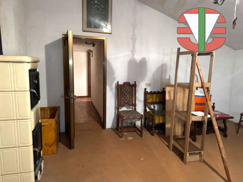 Scoprite questa affascinante bifamiliare situata nel comune di Lusiana Conco, precisamente nella ...