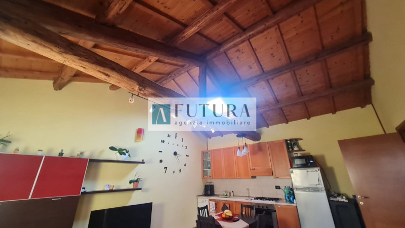 Scopri questo incantevole appartamento bilocale di recentissima costruzione, situato nella tranqu...