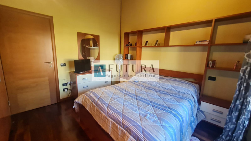 Scopri questo incantevole appartamento bilocale di recentissima costruzione, situato nella tranqu...