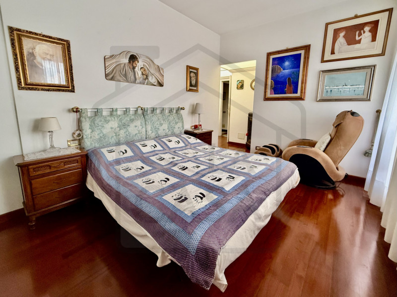 ABANO TERME – Nel cuore più esclusivo della città, con affaccio diretto sulla rinomata Piazza Sac...