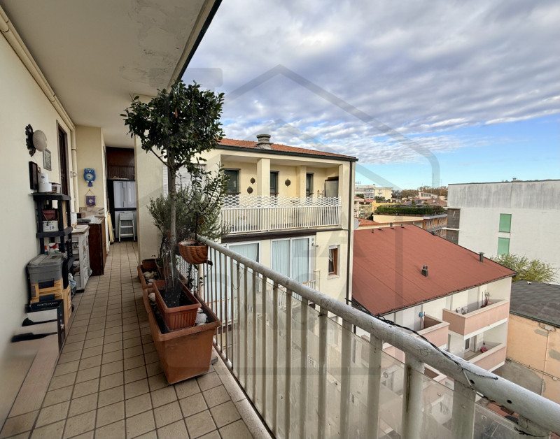 ABANO TERME – Nel cuore più esclusivo della città, con affaccio diretto sulla rinomata Piazza Sac...