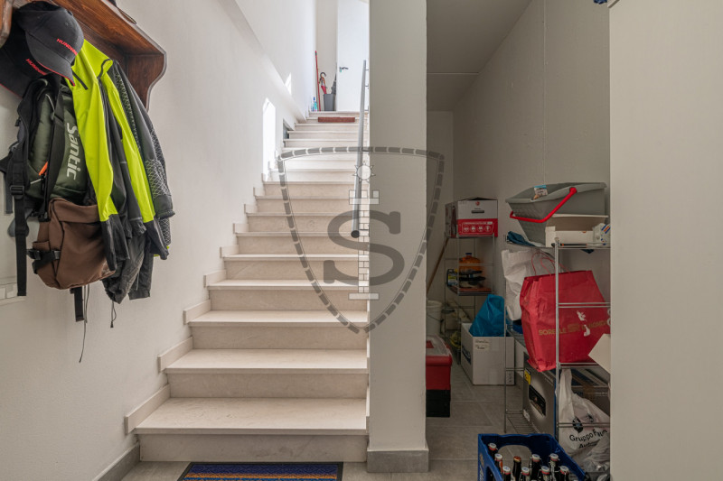 Stai cercando un appartamento moderno, indipendente e comodo ai servizi?
A Zanè ti presentiamo un...