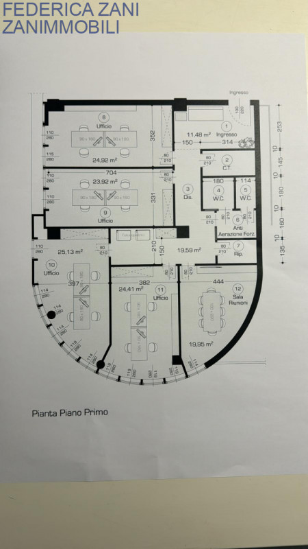 Ufficio in affitto a Castelfranco Veneto in zona commerciale a ridosso del centro città
Ufficio a...