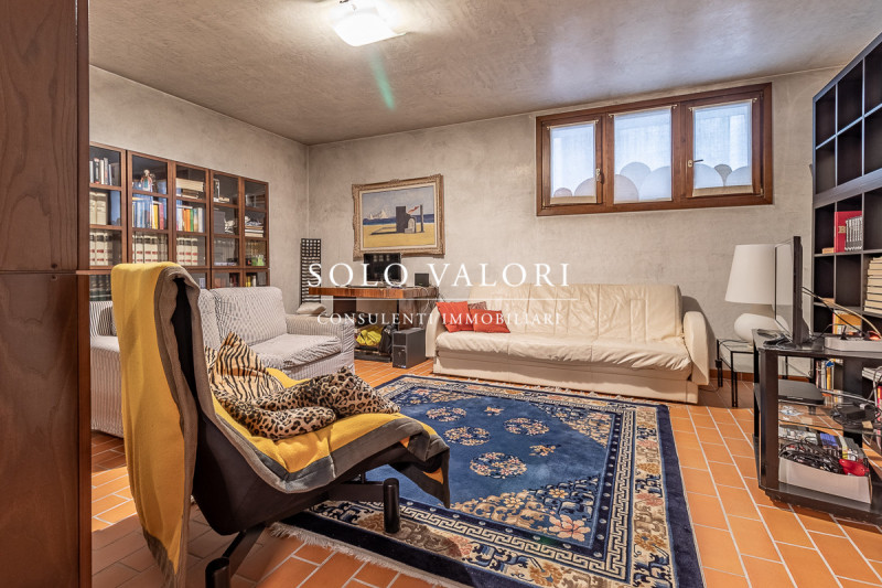 Rif. BC218 - (per info 3498988179 Valeriano)

ELEGANZA SENZA TEMPO A POCHI MINUTI DAL CENTRO DI B...