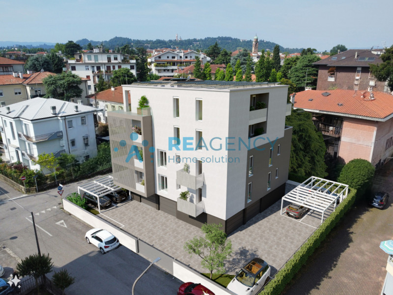 VICENZA - Zona Sant'Andrea (Madonetta)

ATTICO TRICAMERE CON GRANDE TERRAZZO ABITABILE
Prezzo ris...