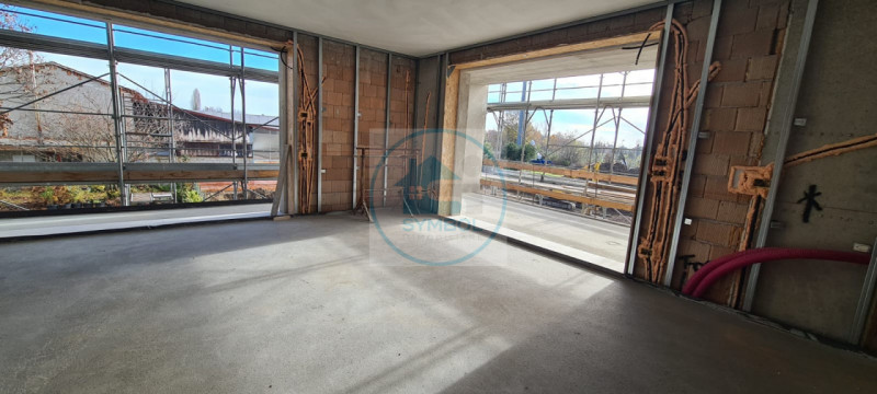 In posizione centrale a Trebaseleghe, all’interno di una palazzina moderna ed elegante composta d...