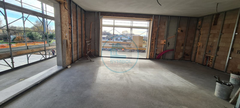 In posizione centrale a Trebaseleghe, all’interno di una palazzina moderna ed elegante composta d...