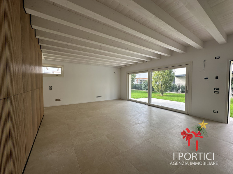 MOGLIANO VENETO – NUOVA BIFAMILIARE CLASSE A4 CON GIARDINO PRIVATO

Ciao, sono una porzione di bi...