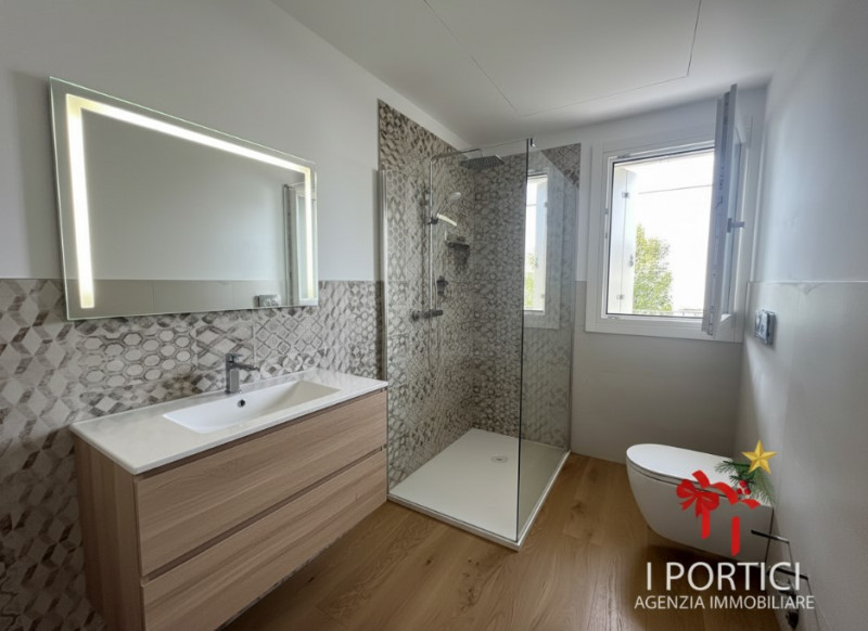 MOGLIANO VENETO – NUOVA BIFAMILIARE CLASSE A4 CON GIARDINO PRIVATO

Ciao, sono una porzione di bi...