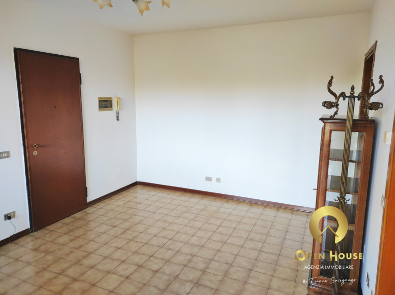 OPEN HOUSE by Franco Savegnago propone in locazione appartamento parz.arredato posto al 3° Piano ...