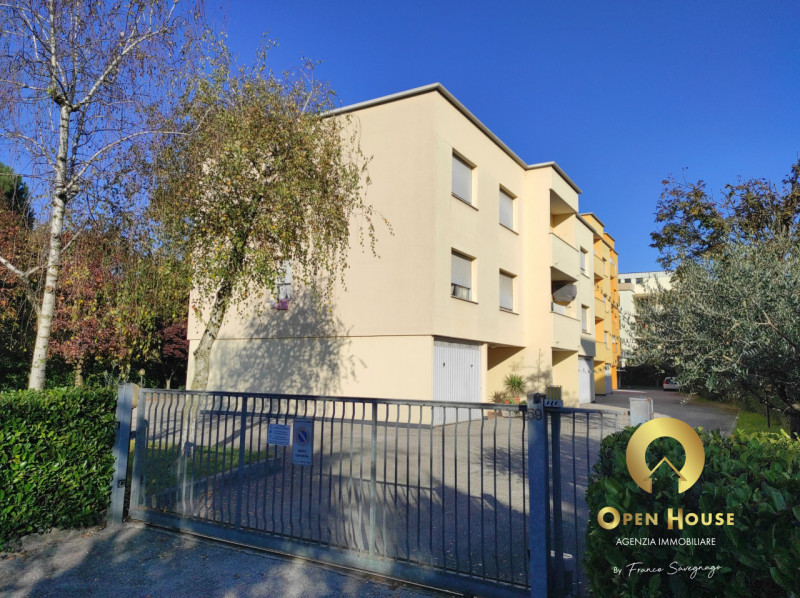 OPEN HOUSE by Franco Savegnago propone in locazione appartamento parz.arredato posto al 3° Piano ...