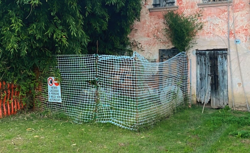 (Per INFO 3316190143) A Castelminio di Resana proponiamo in vendita rustico da ristrutturare di c...