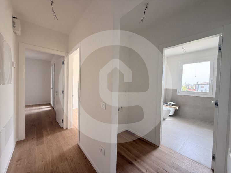 Il piacere di sentirsi davvero a casa, nel cuore di Camposampiero

Immaginate di rientrare ogni g...