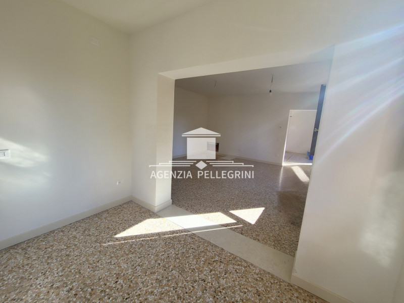 VICENZA, in zona centralissima  a 10  minuti a piedi  dal centro storico proponiamo  signorile  t...