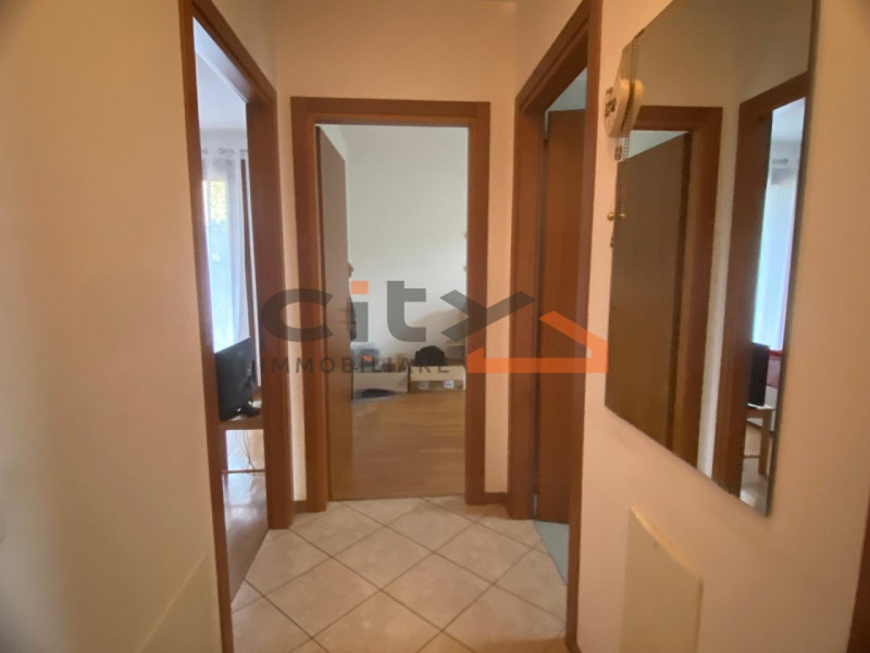 Sei alla ricerca di un'abitazione confortevole e ben posizionata? Ti proponiamo un grazioso appar...