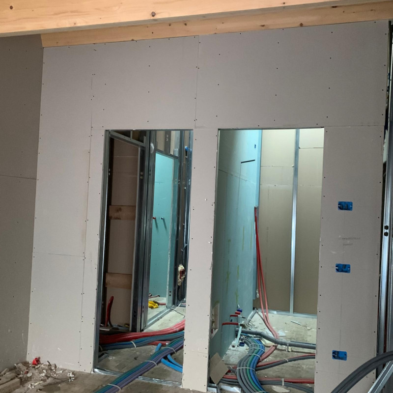 Scopri la tua nuova casa in questo splendido appartamento trilocale situato nella storica zona Bo...