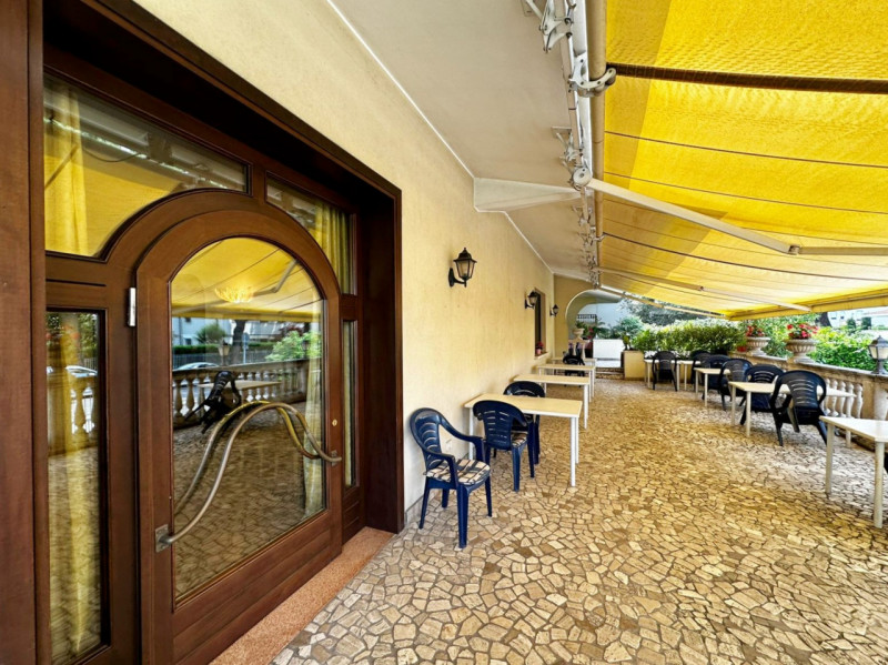 LA POSIZIONE GIUSTA PER LA TUA ATTIVITA' COMMERCIALE!

Si sa al giorno d'oggi quanto sia difficil...