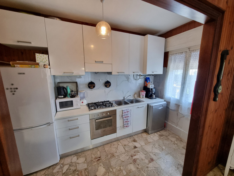 Ponso (PD), lungo la strada principale che porta alla Frazione di Bresega, proponiamo in Vendita ...