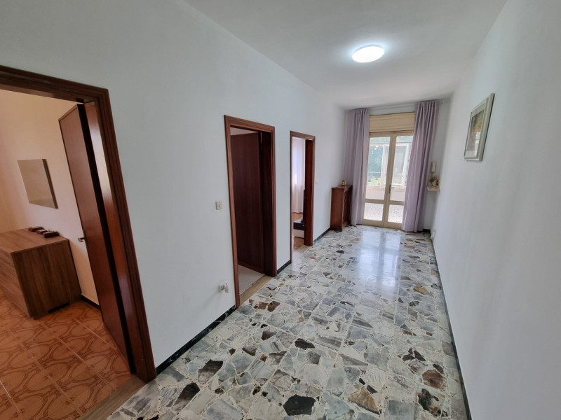 Ponso (PD), lungo la strada principale che porta alla Frazione di Bresega, proponiamo in Vendita ...