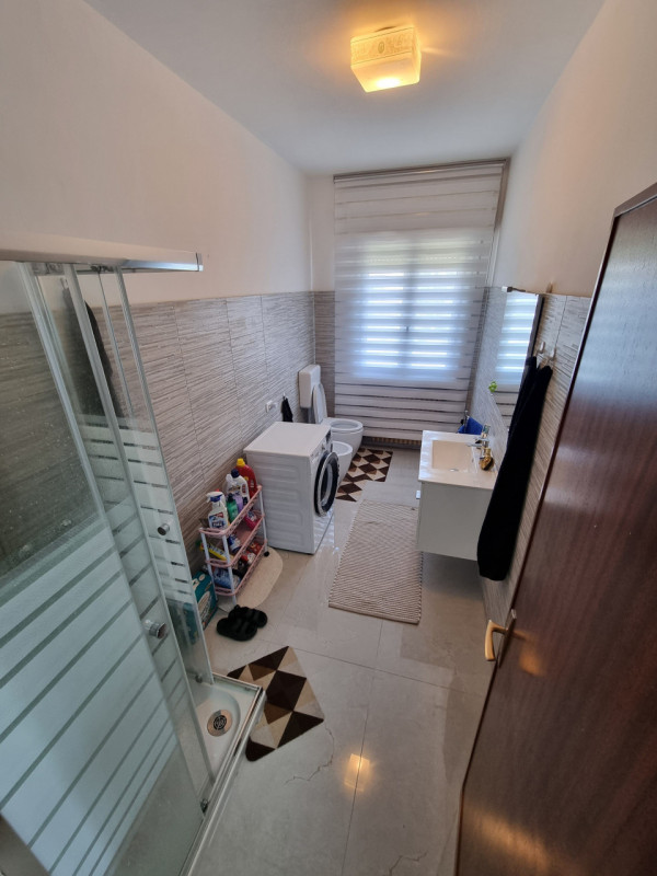 Ponso (PD), lungo la strada principale che porta alla Frazione di Bresega, proponiamo in Vendita ...