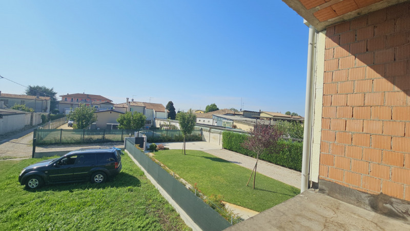 ARZ270 - A pochi passi dal centro del paese di Arzergrande, in una zona tranquilla e ben servita,...