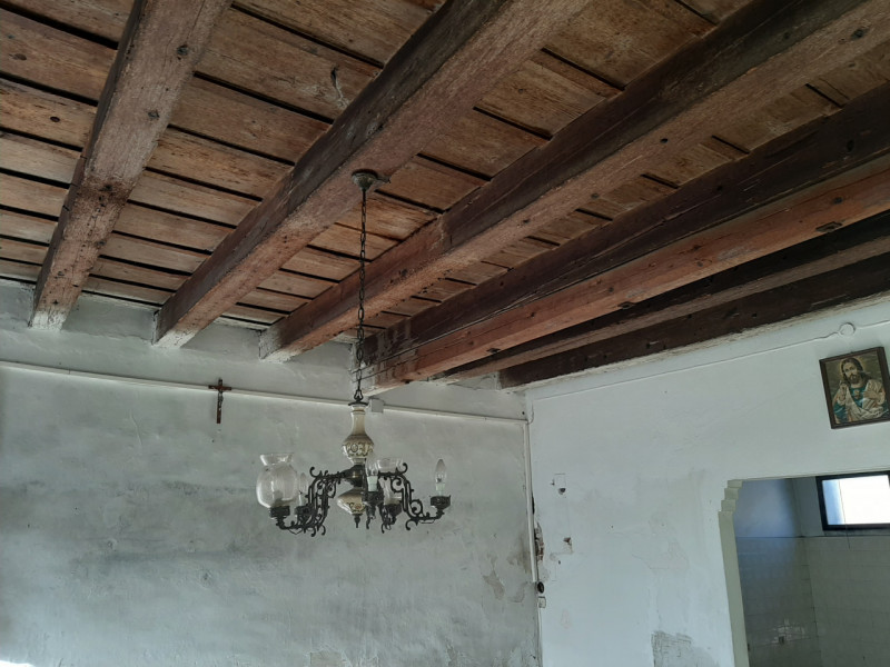 Interessante compendio in zona strategica. Immobile da restaurare con ampio scoperto. L'immobile ...