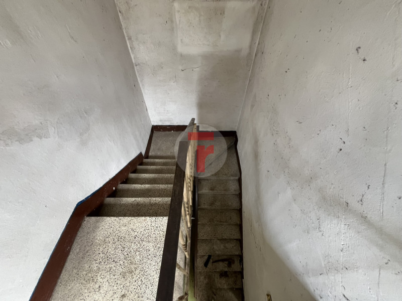 - CASA INDIPENDENTE DA RISTRUTTURARE - 

Situata nel quartiere Arcella, in zona San Lorenzo, ques...