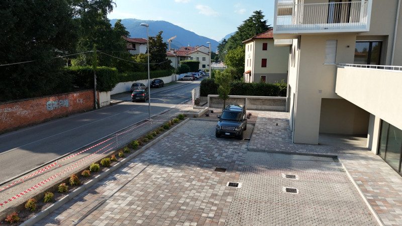 Rif.BA221 A-N2 (per info 393 9878704 Daniel)

Scopri il negozio A-N2, un'opportunità unica per es...