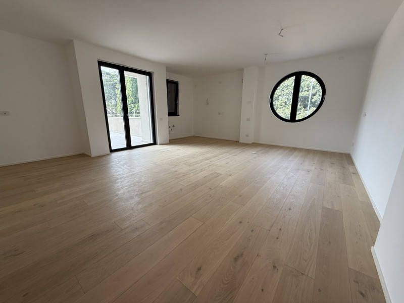 Rif. BA221-A6 – Info m./WhatsApp +39 393 9878704 Daniel

Scopri una delle ultime opportunità abit...