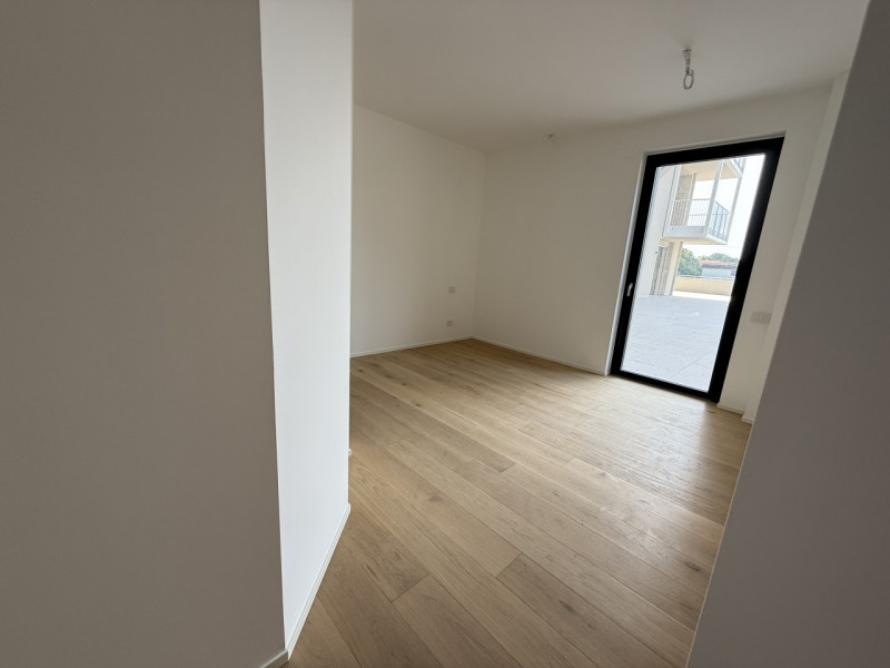 Rif. BA221-A6 – Info m./WhatsApp +39 393 9878704 Daniel

Scopri una delle ultime opportunità abit...