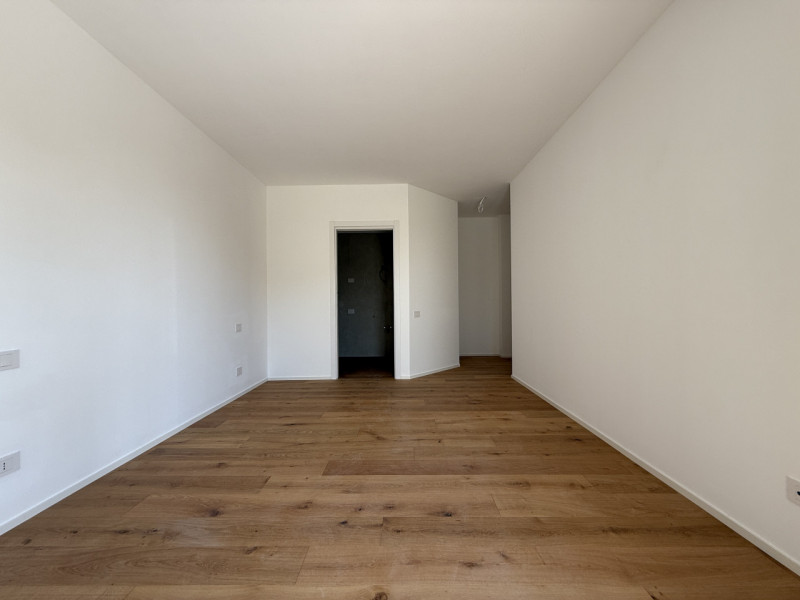 Rif. BA221-A12 – Info m./WhatsApp +39 393 9878704 Daniel

Scopri una delle ultime opportunità abi...