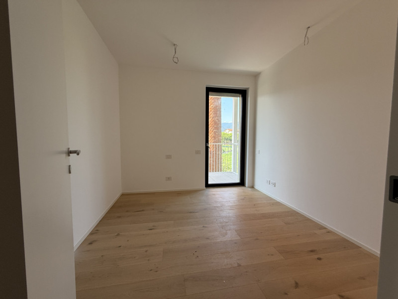 Rif. BA221-A15 – Info m./WhatsApp +39 393 9878704 Daniel

Se stai cercando una casa nuova, spazio...