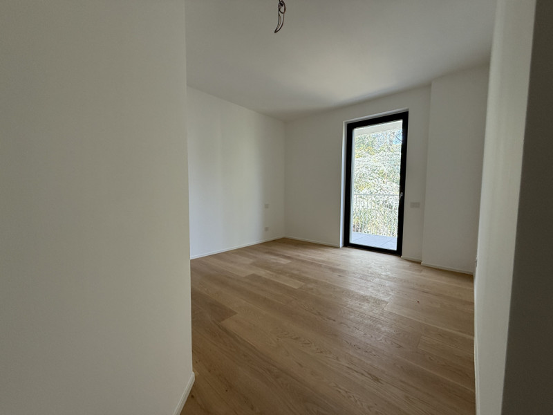 Rif. BA221-A18 – Info m./WhatsApp +39 393 9878704 Daniel

Se stai cercando una casa nuova, lumino...