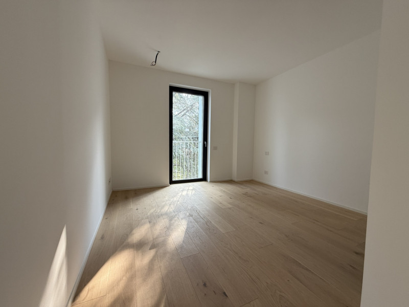 Rif. BA221-A19 – Info m./WhatsApp +39 393 9878704 Daniel

Se stai cercando una casa nuova, modern...