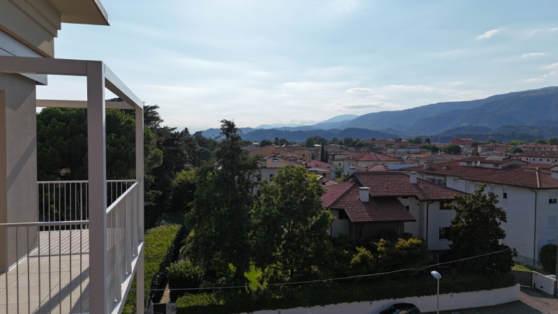 Rif. BA221-A20 – Info m./WhatsApp +39 393 9878704 Daniel

Bassano del Grappa – Via Cereria
Nel cu...