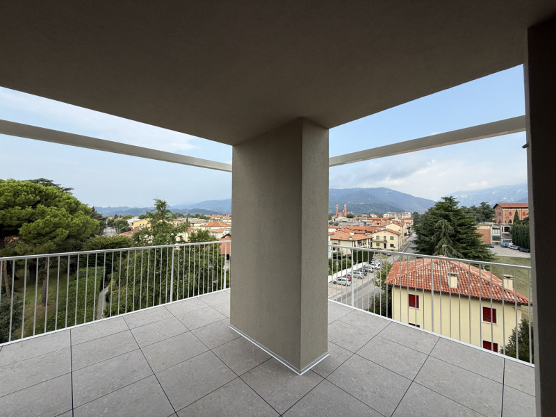 Rif. BA221-A20 – Info m./WhatsApp +39 393 9878704 Daniel

Bassano del Grappa – Via Cereria
Nel cu...