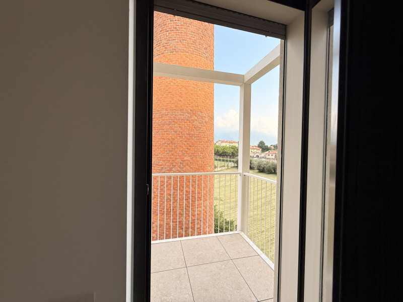 Rif.BA221-A20 (per info +39 3939878704 Daniel)

Proponiamo in vendita il panoramico e suggestivo ...