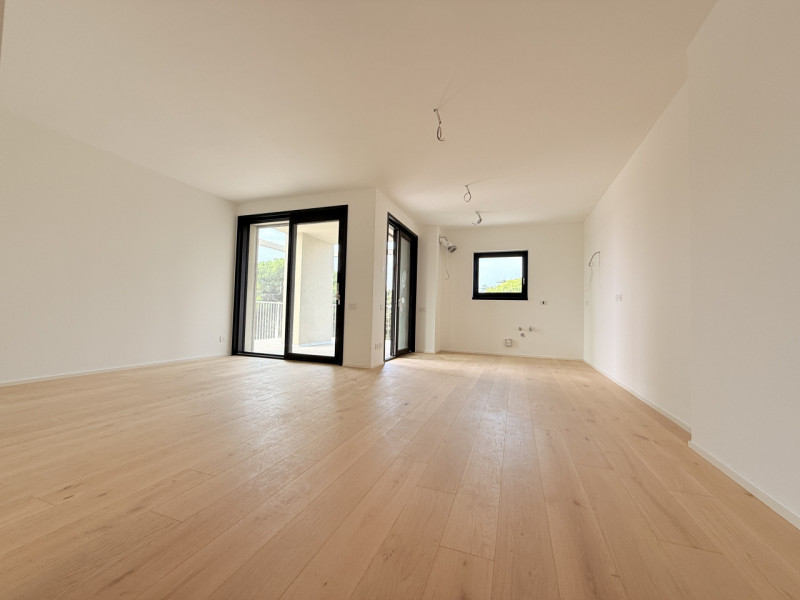 Rif. BA221-A21 – Info m./WhatsApp +39 393 9878704 Daniel

Se stai cercando una casa nuova, lumino...