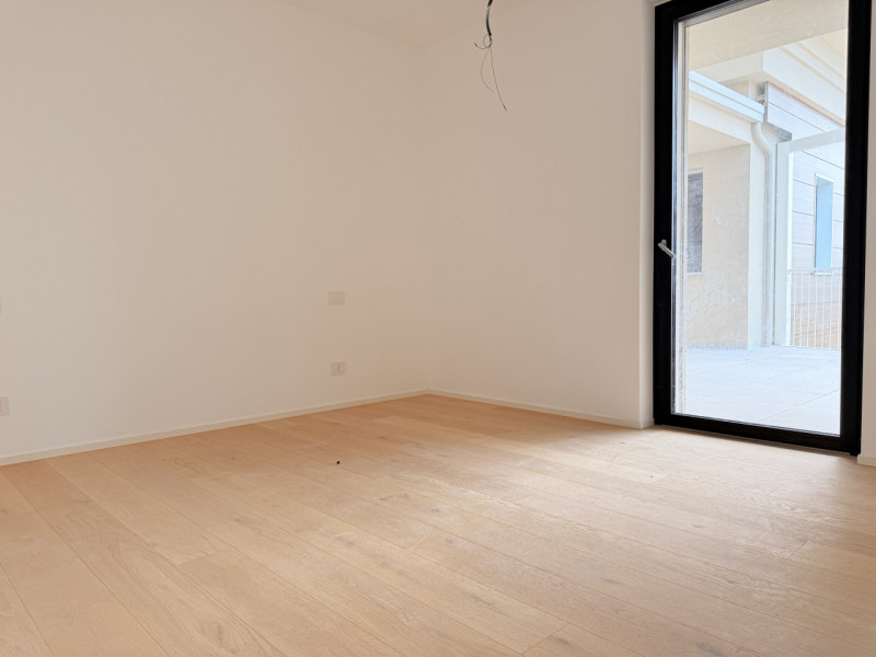 Rif. BA221-A21 – Info m./WhatsApp +39 393 9878704 Daniel

Se stai cercando una casa nuova, lumino...