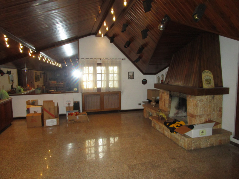 Peraga di vigonza vendesi fabbricato con destinazioni miste abitativa-artigianale- commerciale-di...