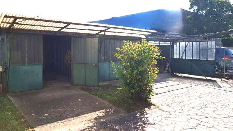 Mellaredo di Pianiga
Comoda a tutti i servizi principali e bus, proponiamo in vendita casa singol...