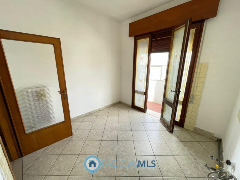 Immobile in esclusiva al Gruppo Padova MLS
Vendesi a Monselice, in quartiere Marco Polo, appartam...