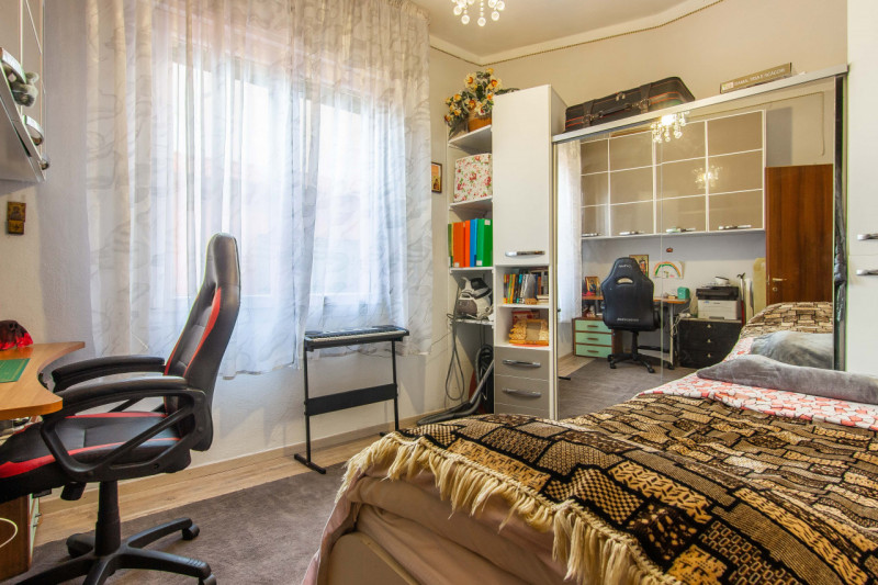 Porzione di Bifamiliare in orizzontale completamente ristrutturata nel 2016. 
L’immobile si svilu...