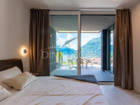 Appartamento come nuovo con vista lago e piscina