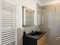 Appartamento come nuovo con vista lago e piscina