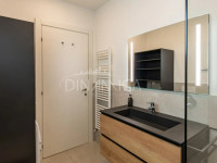 Appartamento come nuovo con vista lago e piscina