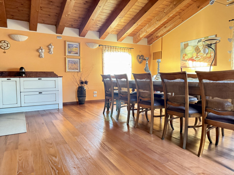 PONSO: paesino a 5 km da Este, contesto silenzioso ed immerso nel verde, ideale per gli amanti di...